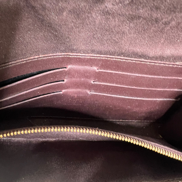 Louis Vuitton Sunset Boulevard Vernis Amarante envelope clutch removable strap - Picture 9 of 10